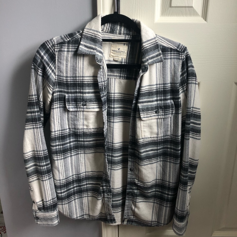American Eagle Outfitters Women’s Flannel
